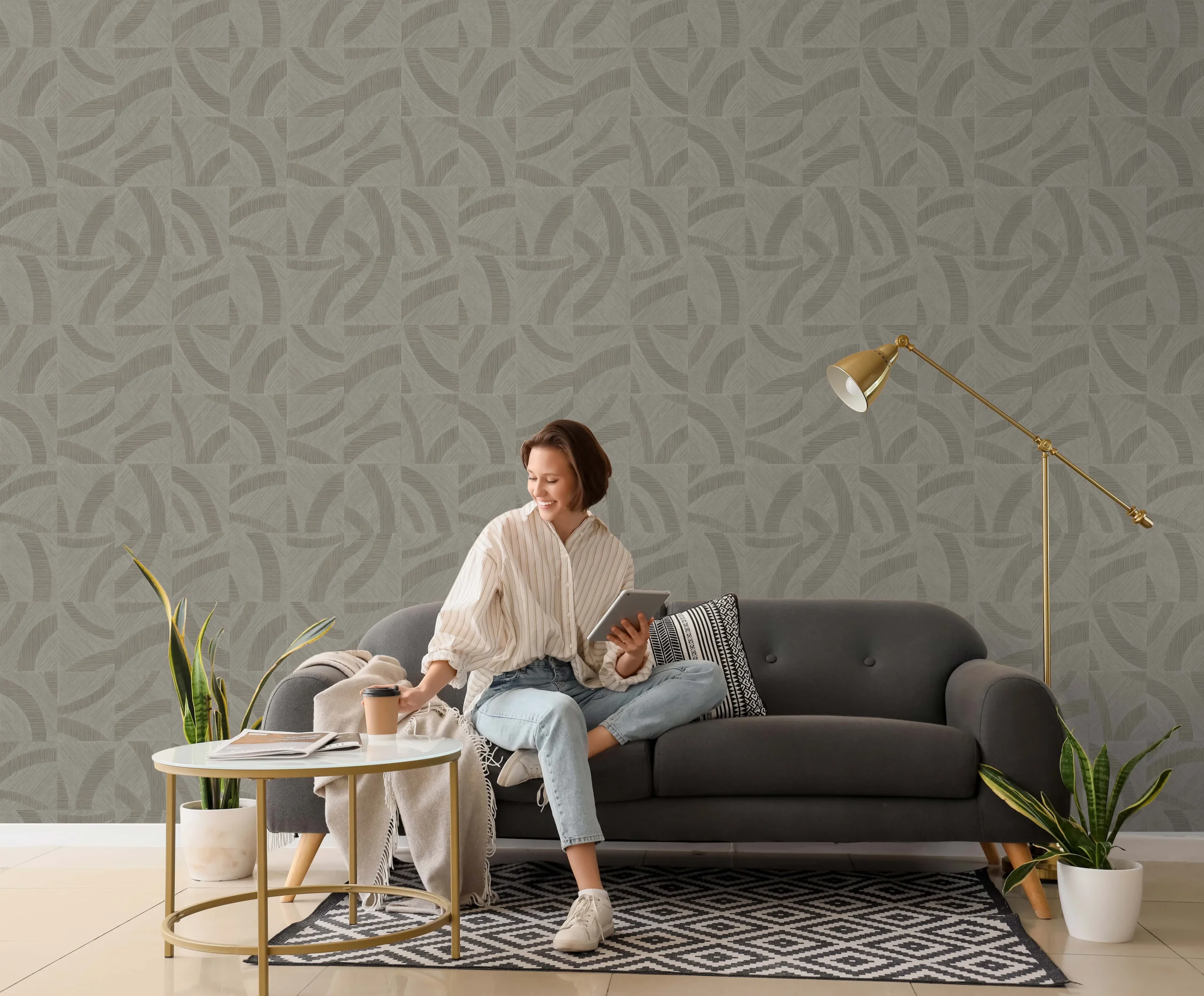 Beige Embossed Wallpaper – Glittering Neutral (24101-4)